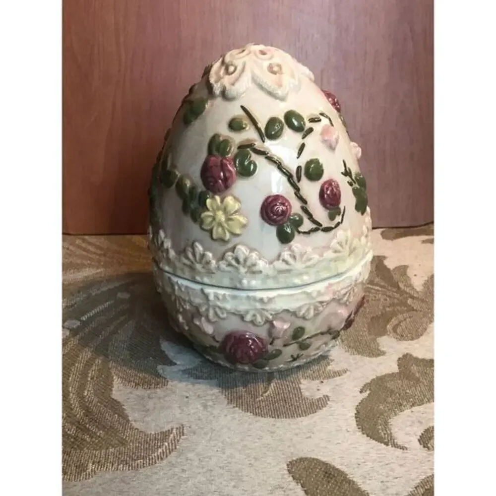 Vintage Floral Ceramic‎ Egg Trinket Box Decorative Rose Design Spring Home Decor